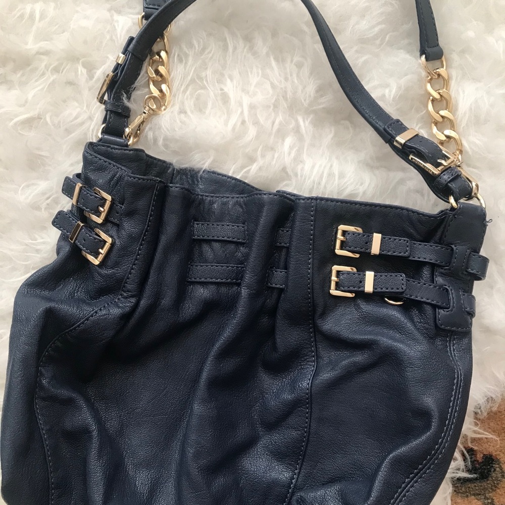Michael Kors Buckle Bucket Shoulder Bag Navy - Picture 3 of 16